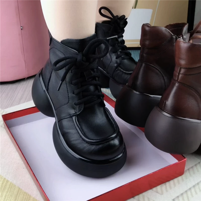 短靴女真皮厚底圆头靴子女休闲棉鞋女冬加绒轻便防滑软底马丁靴女