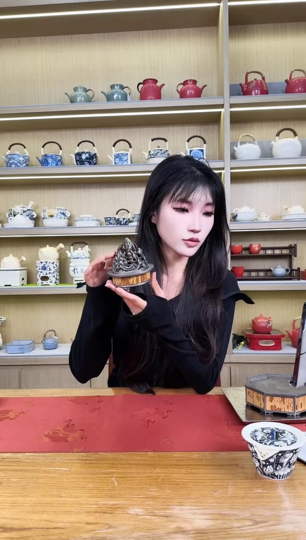 博山炉香炉一个博山炉香炉一个