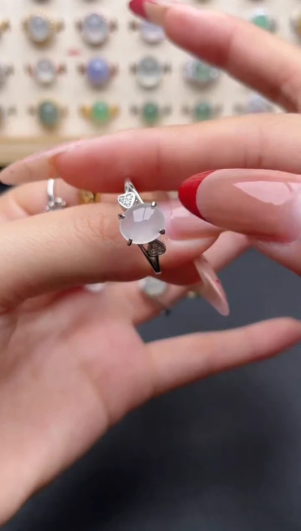 【闪购商品】翡翠戒指银S925镶嵌一物一证一礼盒