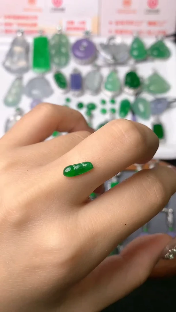 【闪购商品】定制翡翠未镶嵌裸石（镶嵌定制）