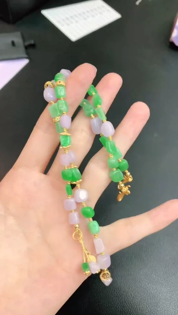 【闪购商品】翡翠手链未镶嵌赠礼盒证书 多样性发货发其一 小君