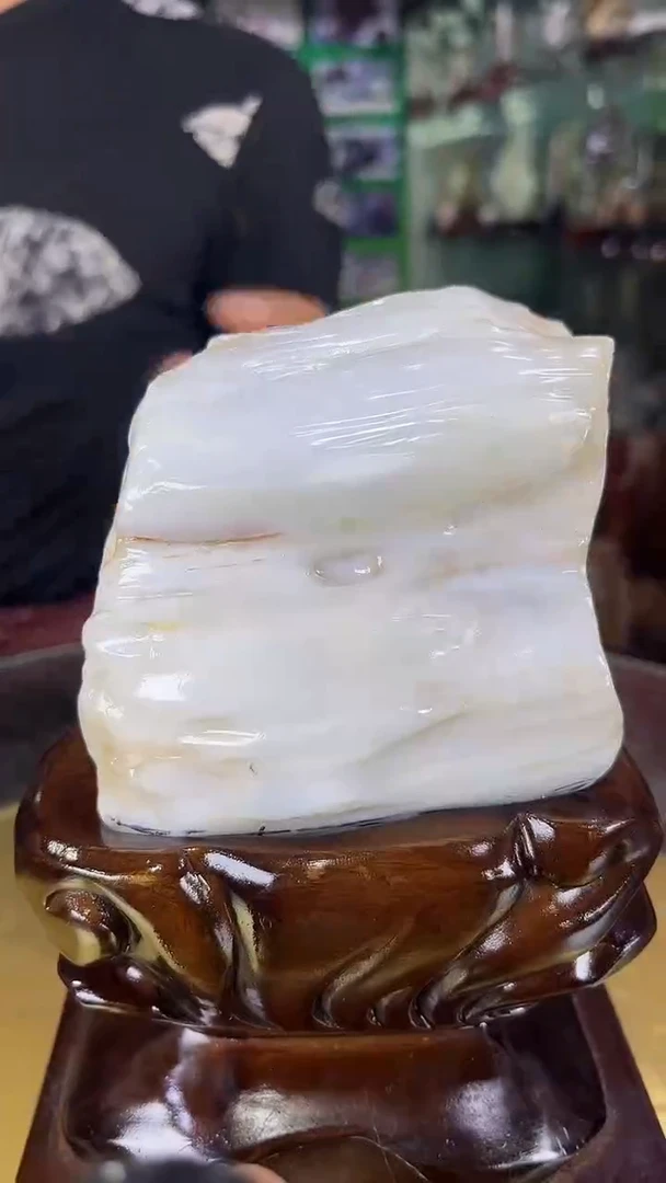 未镶嵌珠宝奇石硅化玉缅甸天然树化玉摆件