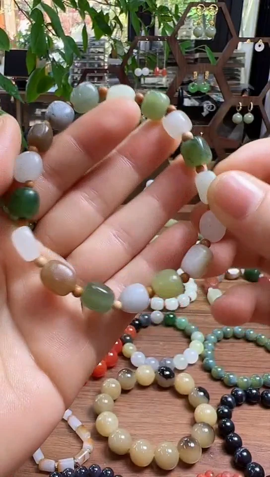 手饰和田玉未镶嵌多宝手串