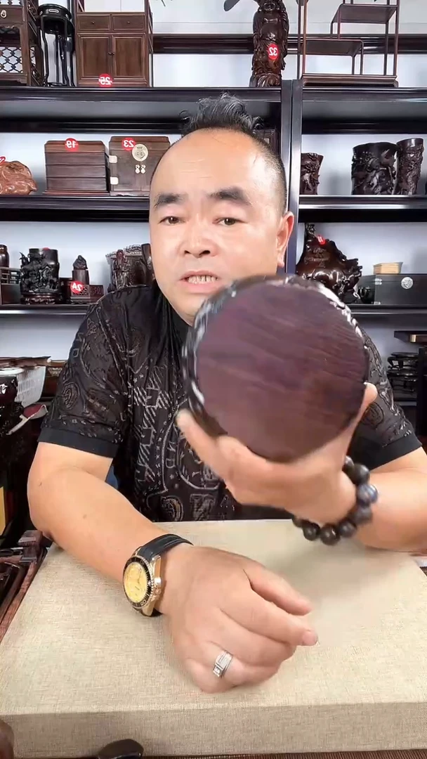 木云纹圆老李红木工艺品