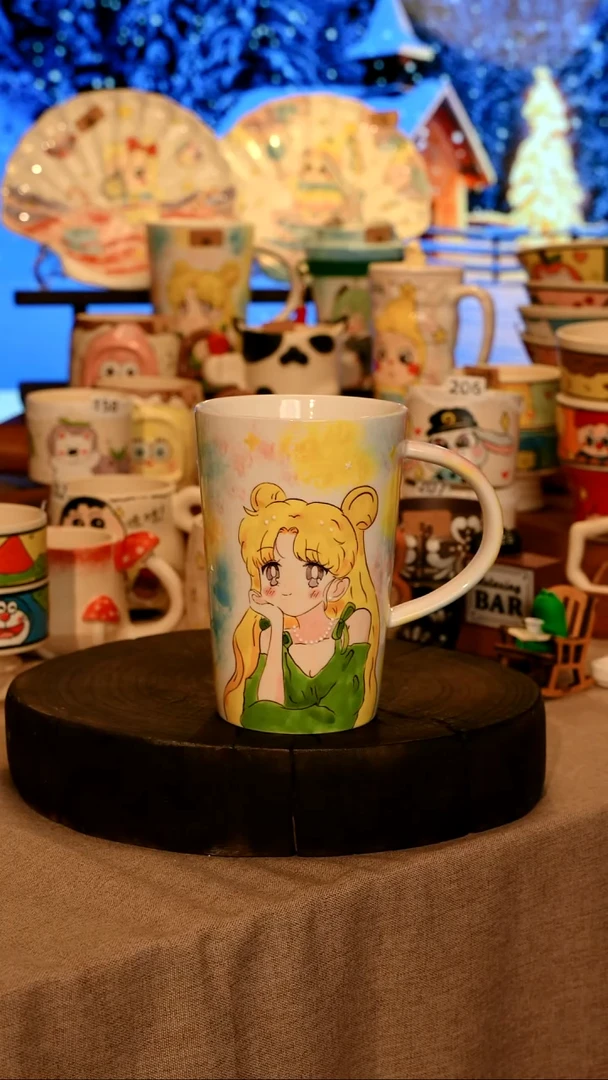 陶瓷绿衣服景德镇原创设计师款高温陶瓷手工手绘