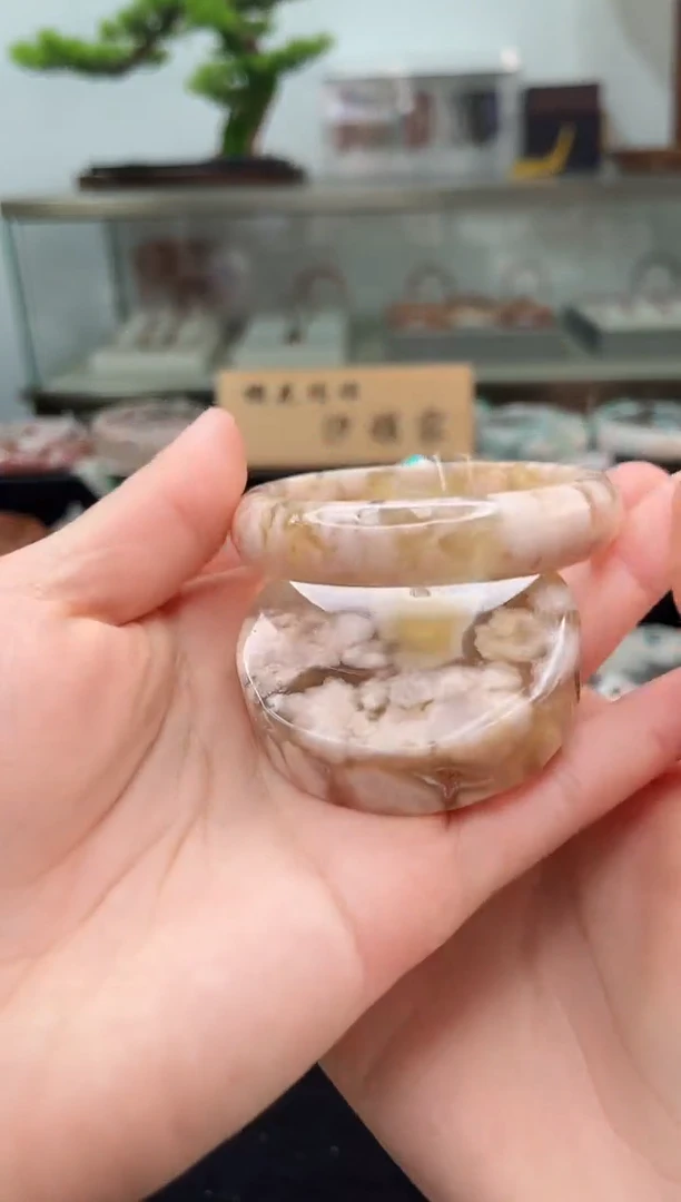 未镶嵌手镯石英质玉54圈口（赠品镯心）3321660