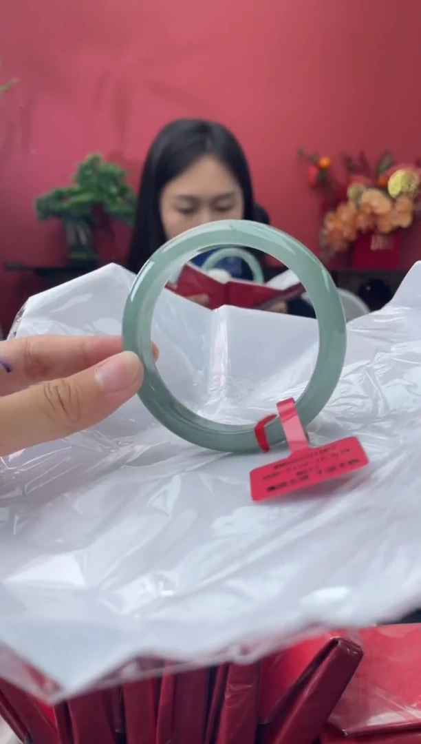 未镶嵌手镯翡翠10