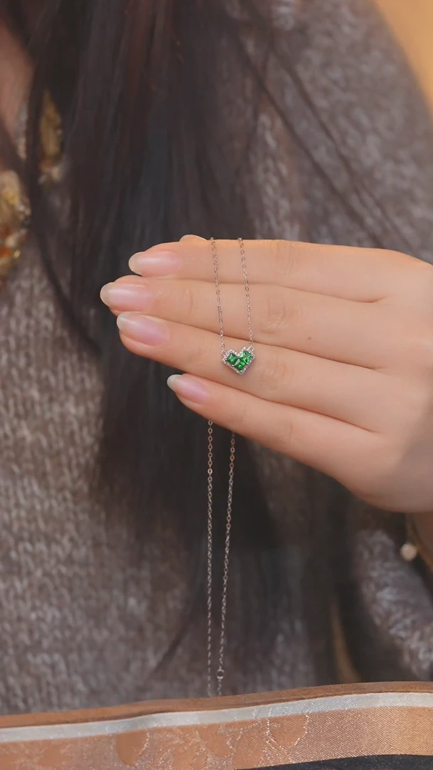 【闪购商品】石榴石（沙弗莱）项链18K金镶嵌@@U7917