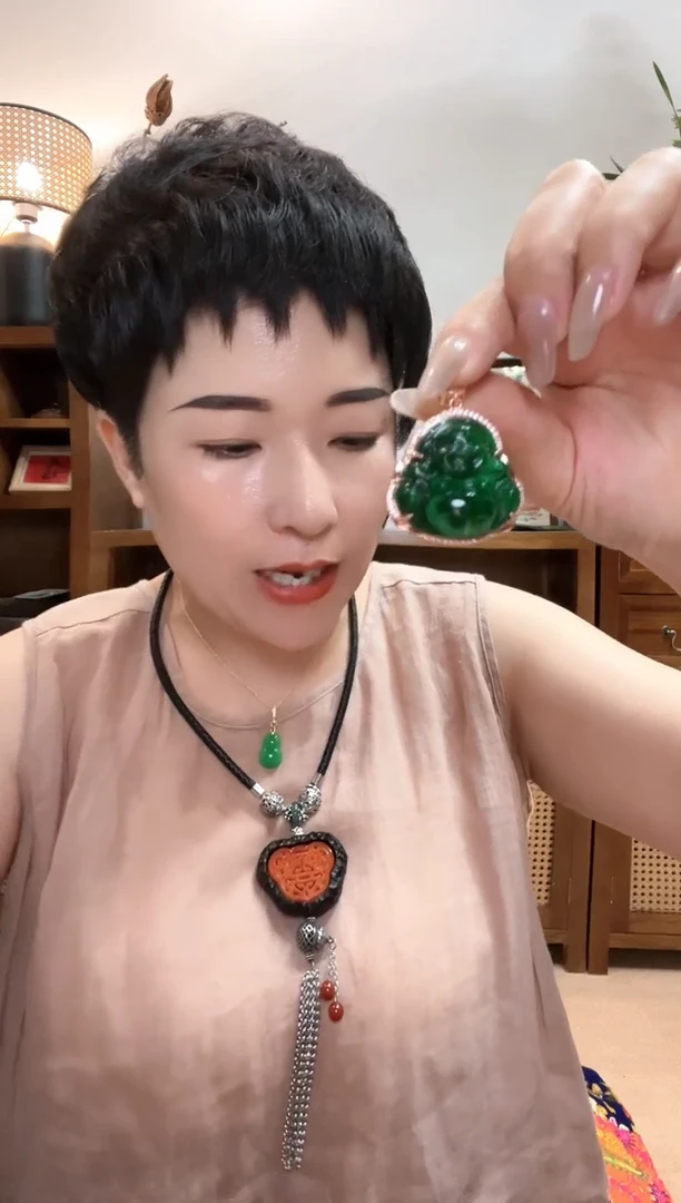 翡翠未镶嵌颈饰064