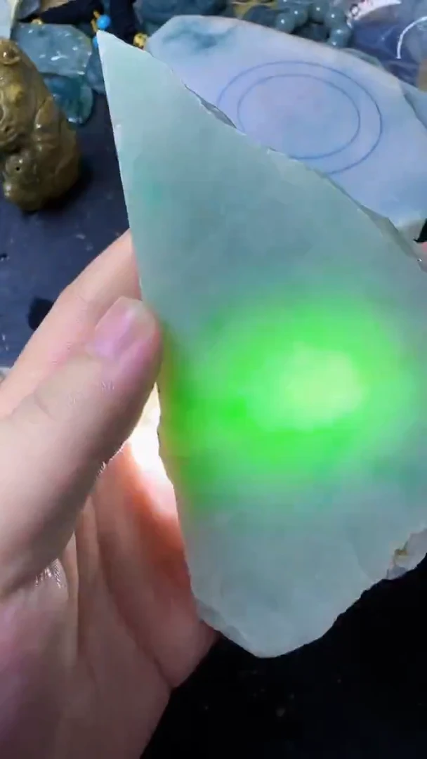 未镶嵌挂件翡翠054