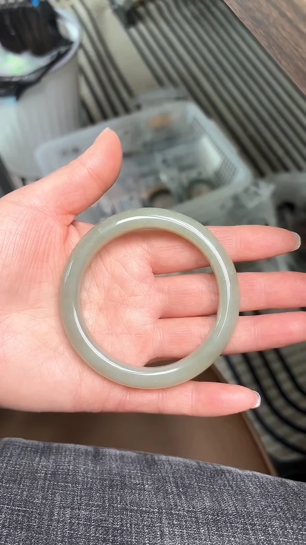 【闪购商品】和田玉（糖玉）手镯未镶嵌圈口59Q-9