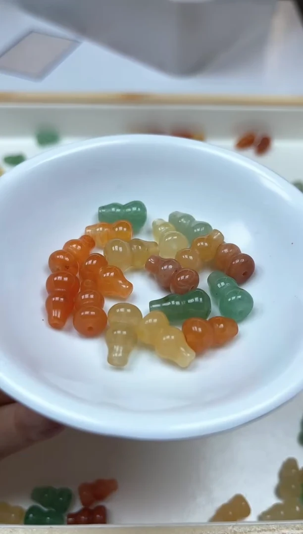 石英质玉散珠未镶嵌M673 三彩金丝玉 葫芦10颗9.9元