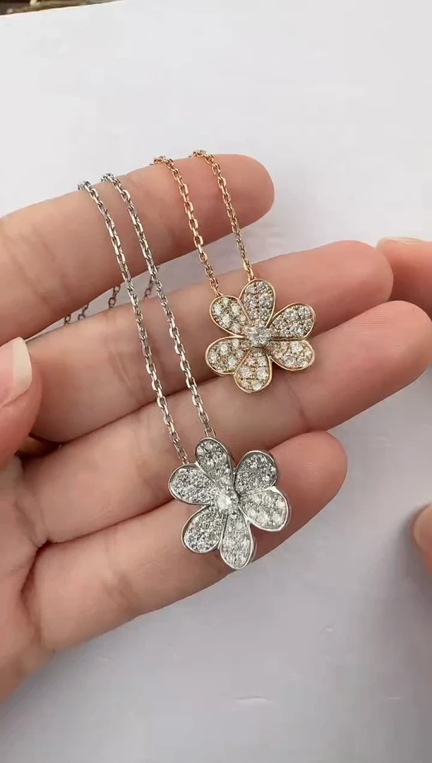 【闪购商品】钻石项链18K金镶嵌满钻三叶草项链【多样性发一件】