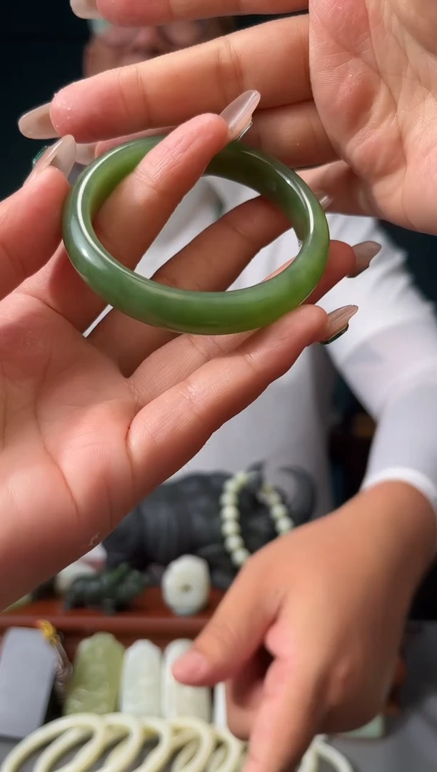 和田玉未镶嵌颈饰51