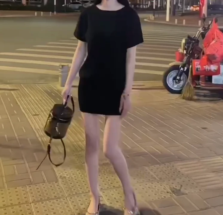 2025春季新款网红同款洋气减龄气质休闲薄款两件套女心aa