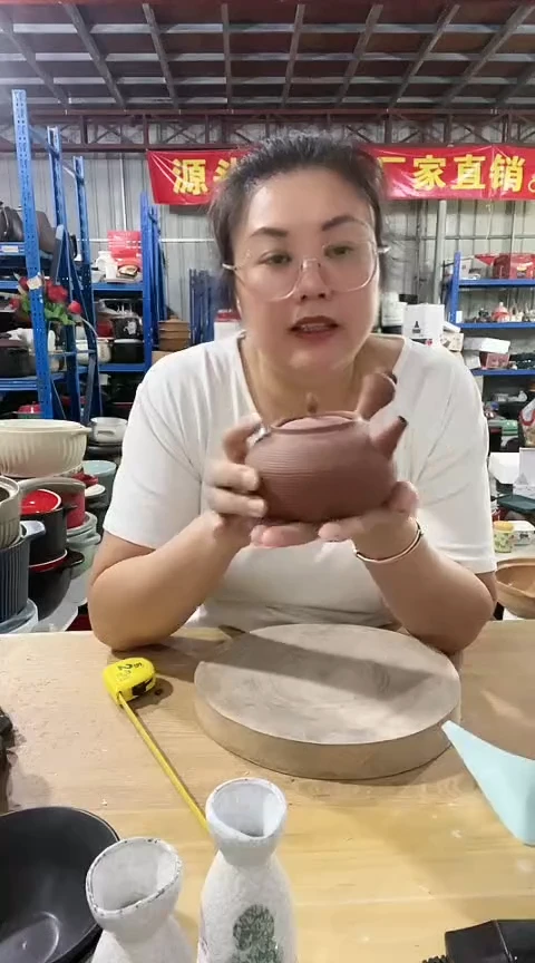 瑕疵紫砂手把壶一个