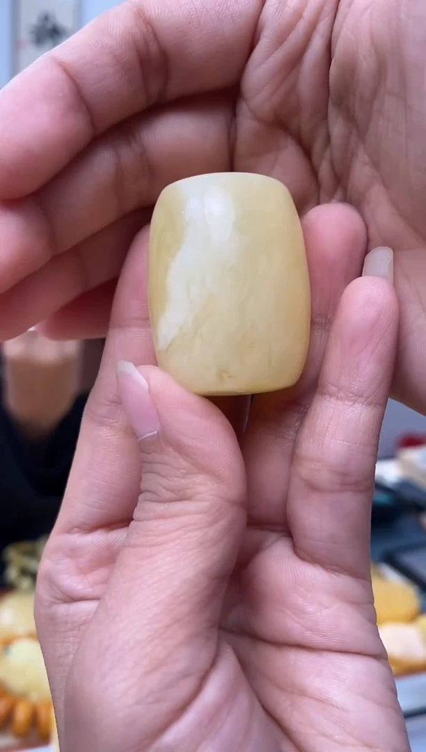 【闪购商品】琥珀裸石未镶嵌天然琥珀蜜蜡桶珠