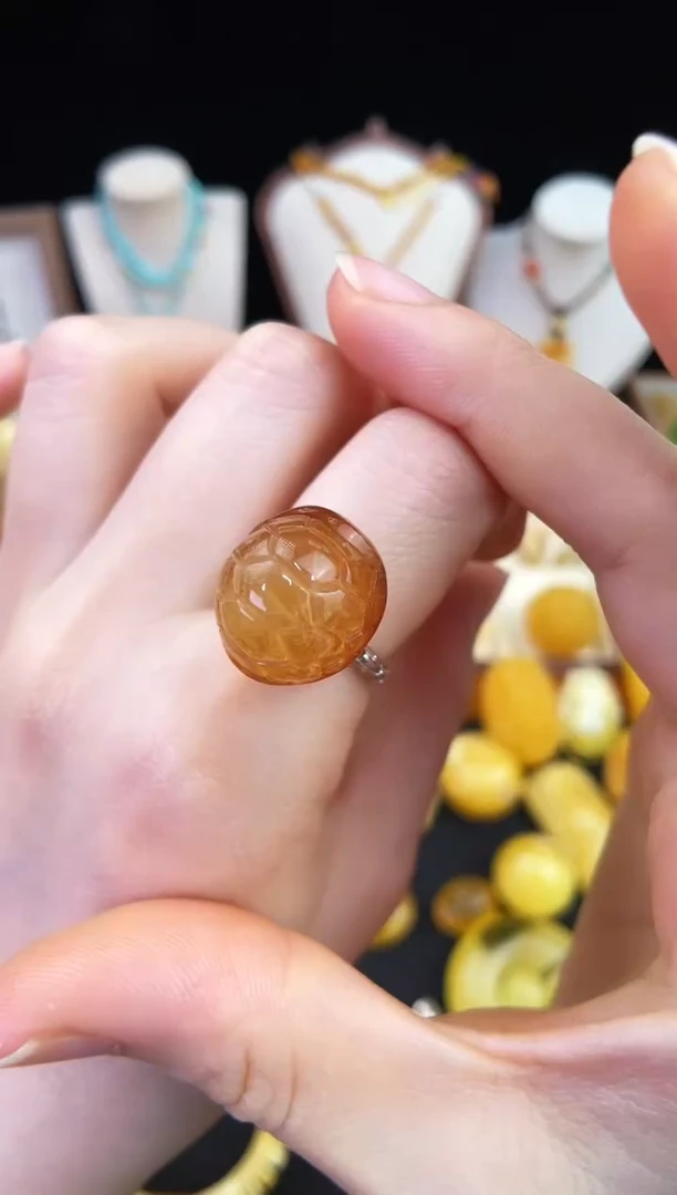 琥珀未镶嵌珠宝奇石柒月