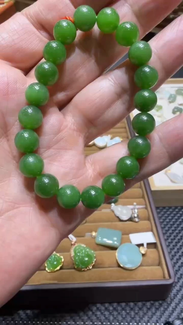 颈饰未镶嵌和田玉手串10mm