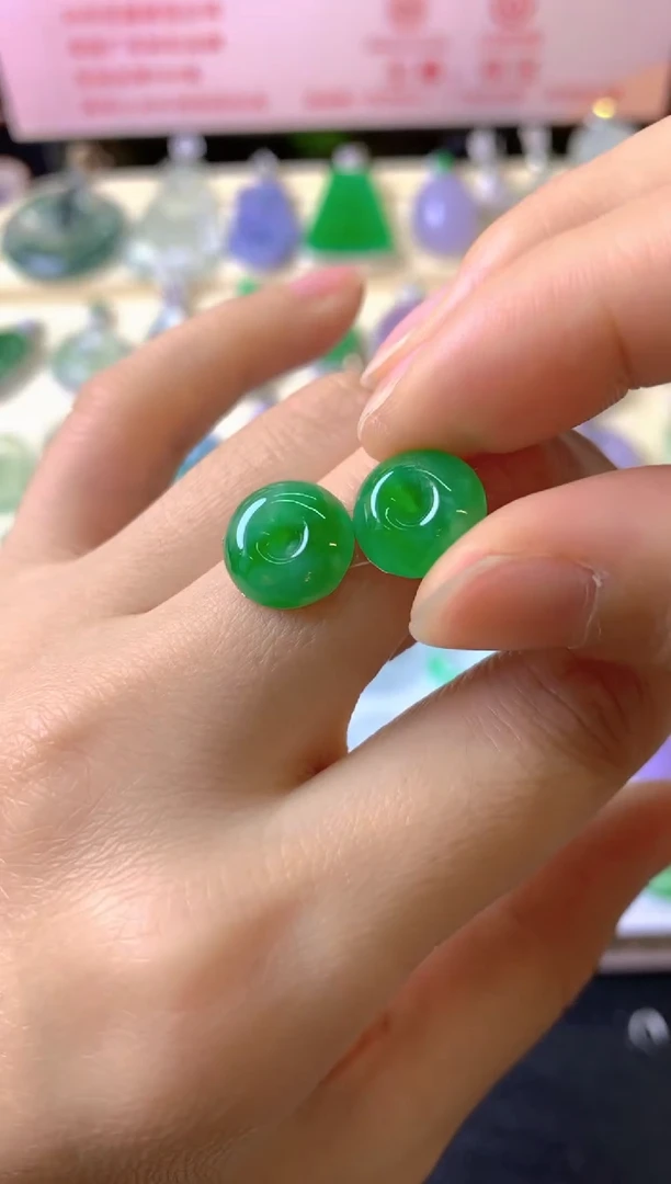 未镶嵌定制翡翠珍**有裸玉（客户意向镶嵌）