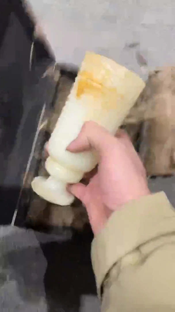 木1个白色蝌蚪文杯子带盒子