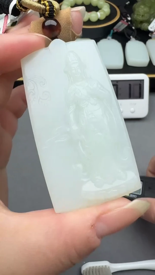 颈饰未镶嵌和田玉4