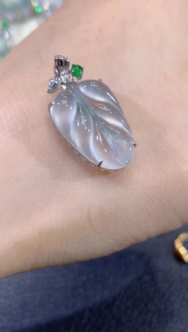 吊坠(不含链)18K金镶嵌翡翠C10翡翠