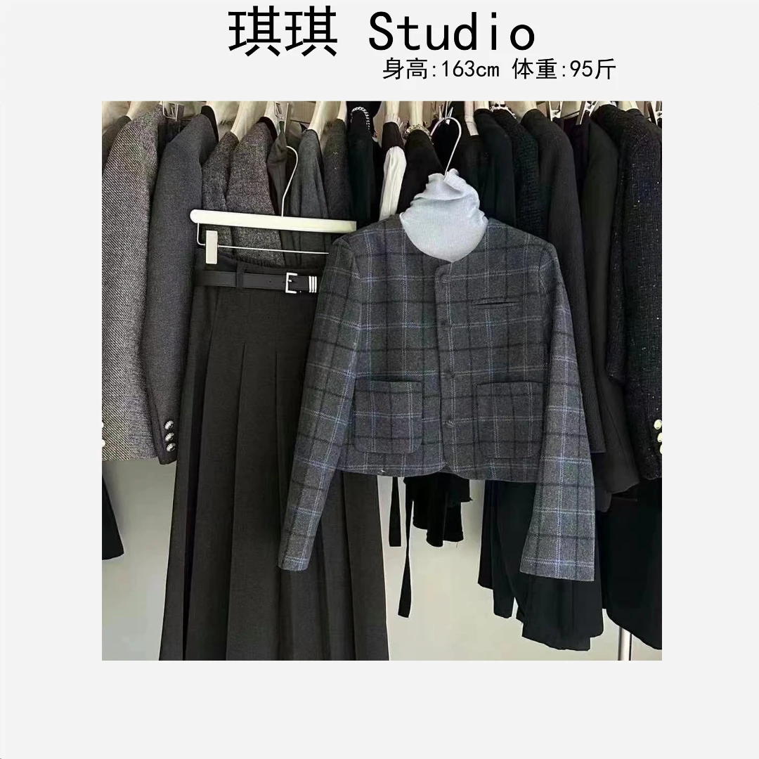 秋季新款圆领单排扣双口袋小香风拼色格子气质减龄显瘦外套8828-G