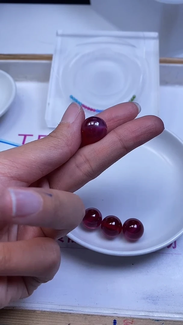 未镶嵌散珠红宝石B299 红宝石14mm1个46.8元