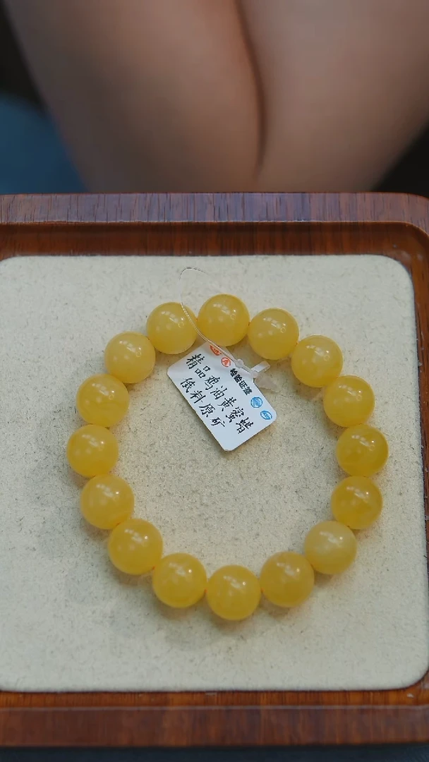 未镶嵌琥珀手链w28