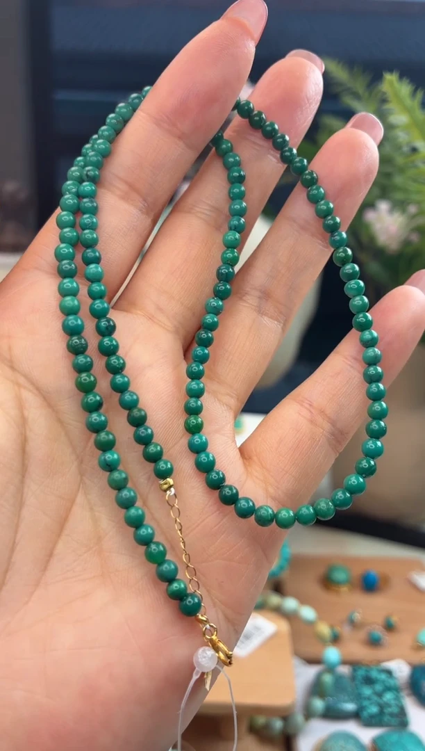 18K金镶嵌绿松石项链1