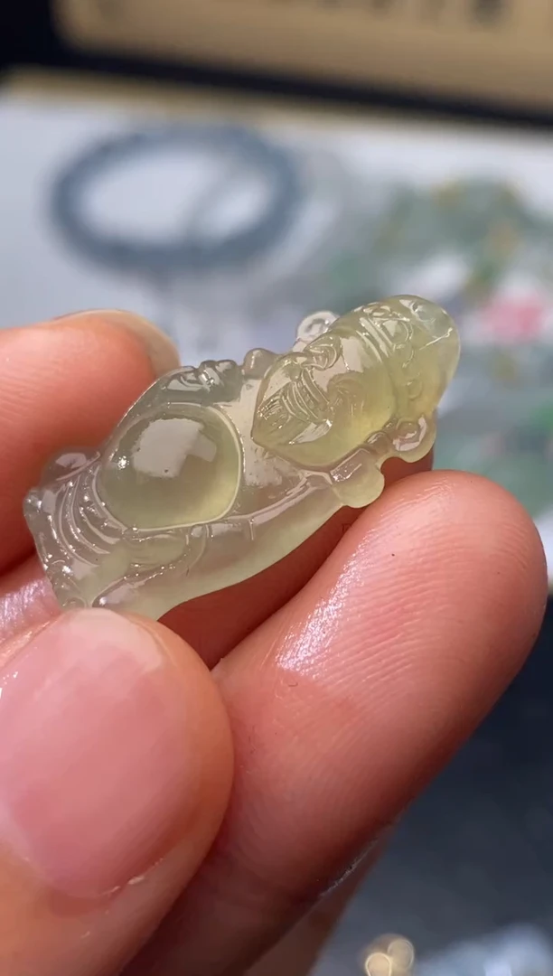 定制翡翠未镶嵌翡翠毛货多样性发货发一个
