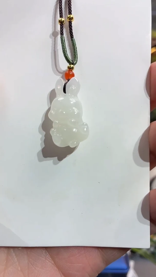 颈饰未镶嵌和田玉（白玉）和田玉挂坠