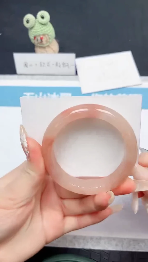 【闪购商品】石英质玉手镯未镶嵌86-54.2