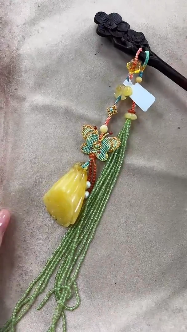 琥珀颈饰未镶嵌吊坠