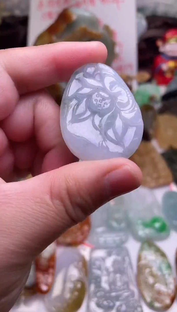 颈饰未镶嵌翡翠花开富贵