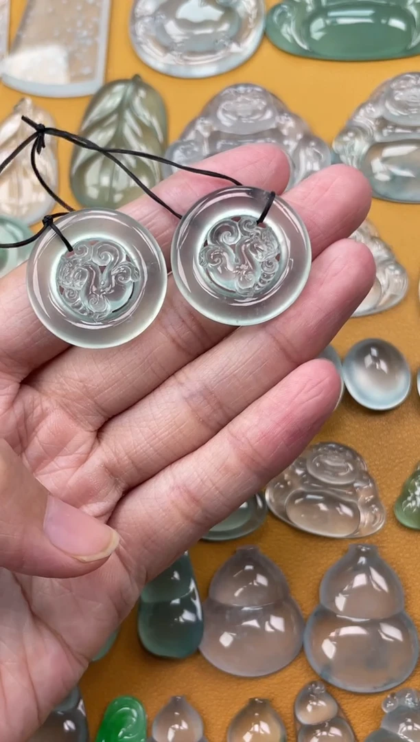 翡翠未镶嵌吊坠(不含链)麒麟圈一对24.6 3.7