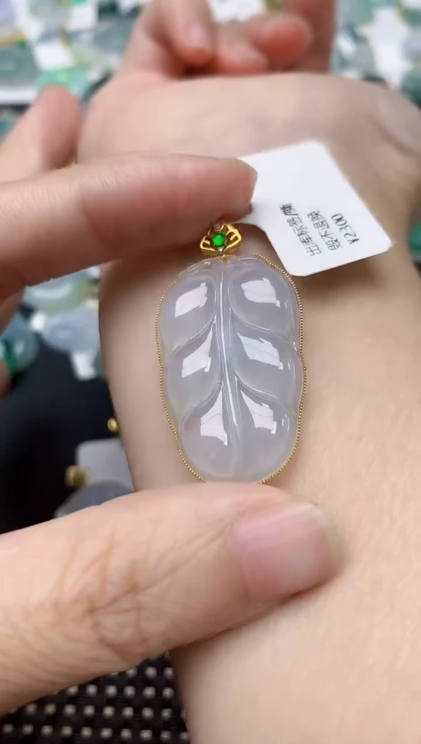 颈饰18K金镶嵌翡翠天然缅甸A货翡翠