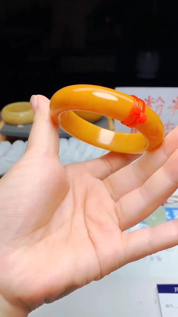 石英质玉手镯未镶嵌217-5354