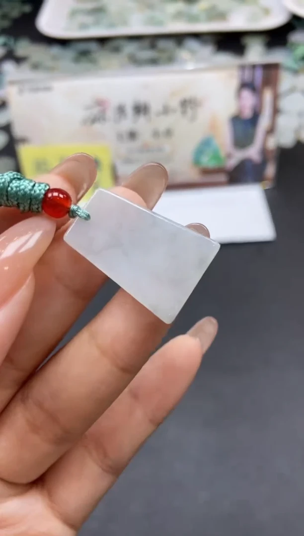 【闪购商品】翡翠颈饰未镶嵌天然翡翠A货73