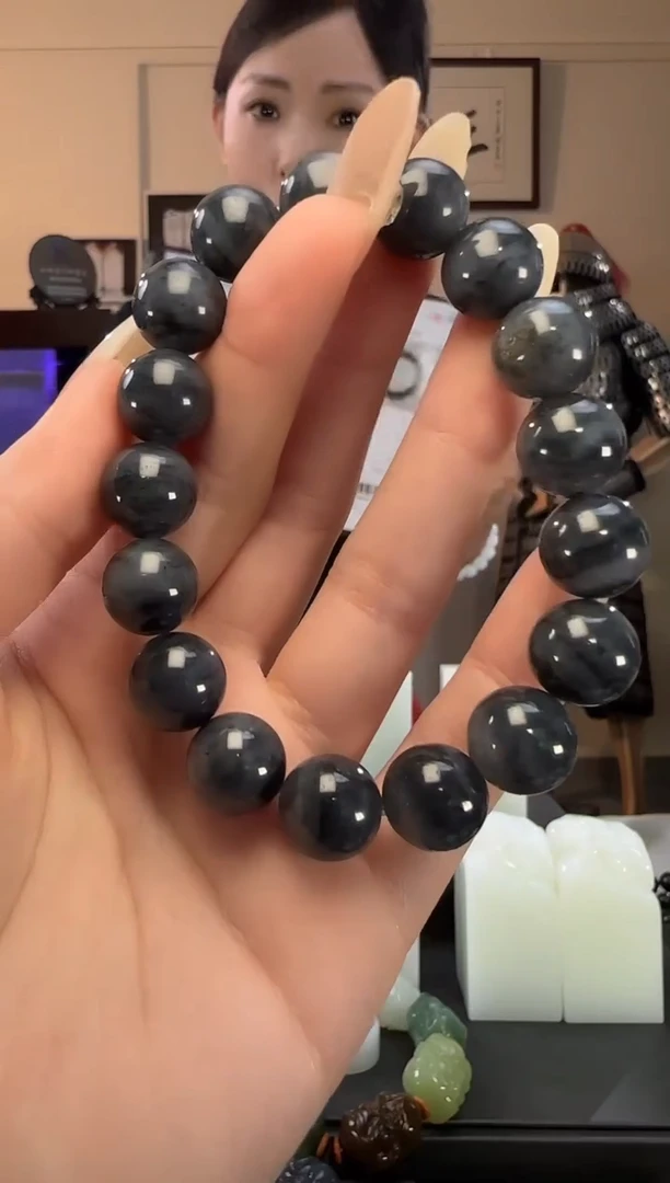 颈饰未镶嵌和田玉青花圆珠手串