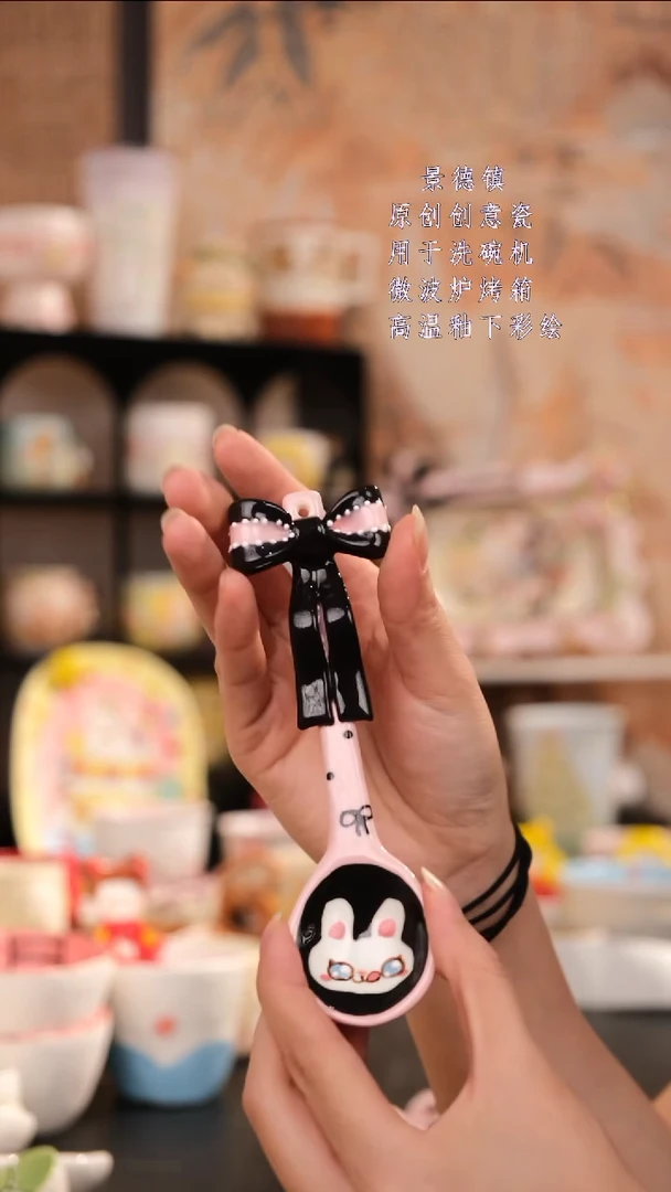 摆件景德镇手工手绘设计师款