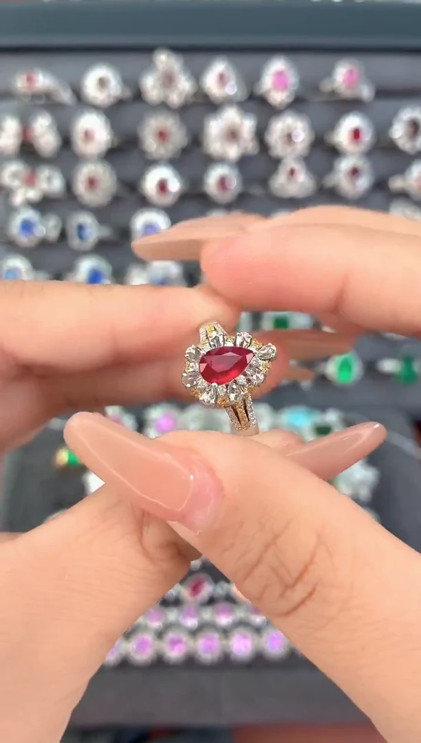 18K金镶嵌戒指+吊坠两用款红宝石-