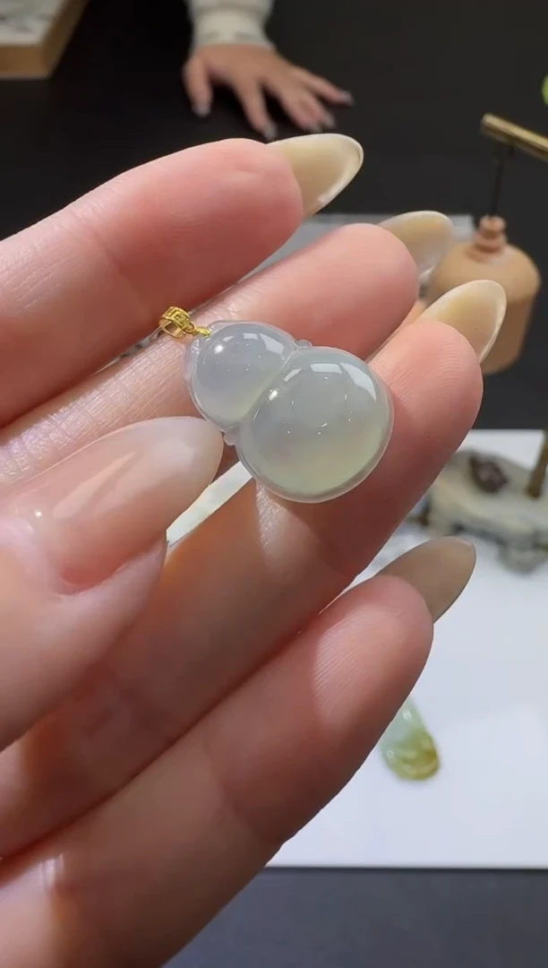 【闪购商品】翡翠颈饰未镶嵌00056894