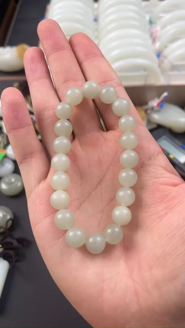 手串未镶嵌和田玉且末青白手串卡10微色差