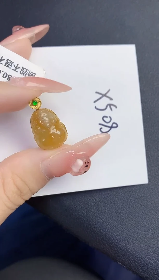 颈饰18K金镶嵌翡翠缅甸天然翡翠A货