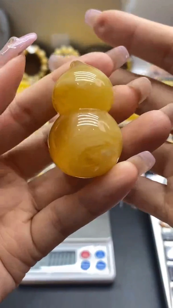 琥珀未镶嵌珠宝奇石62