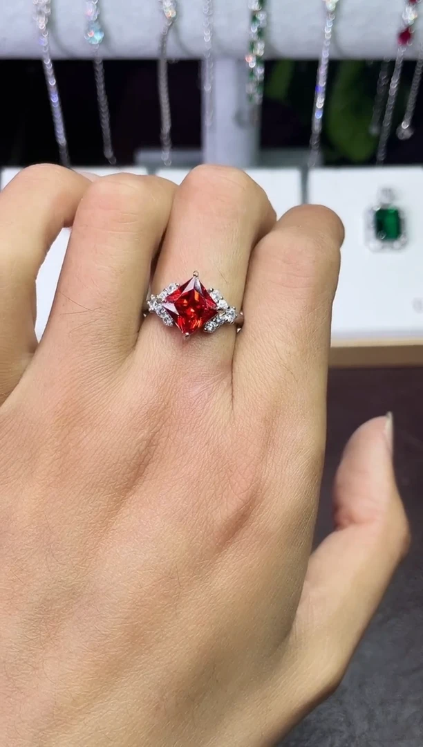 合金合成钻石芬达戒指