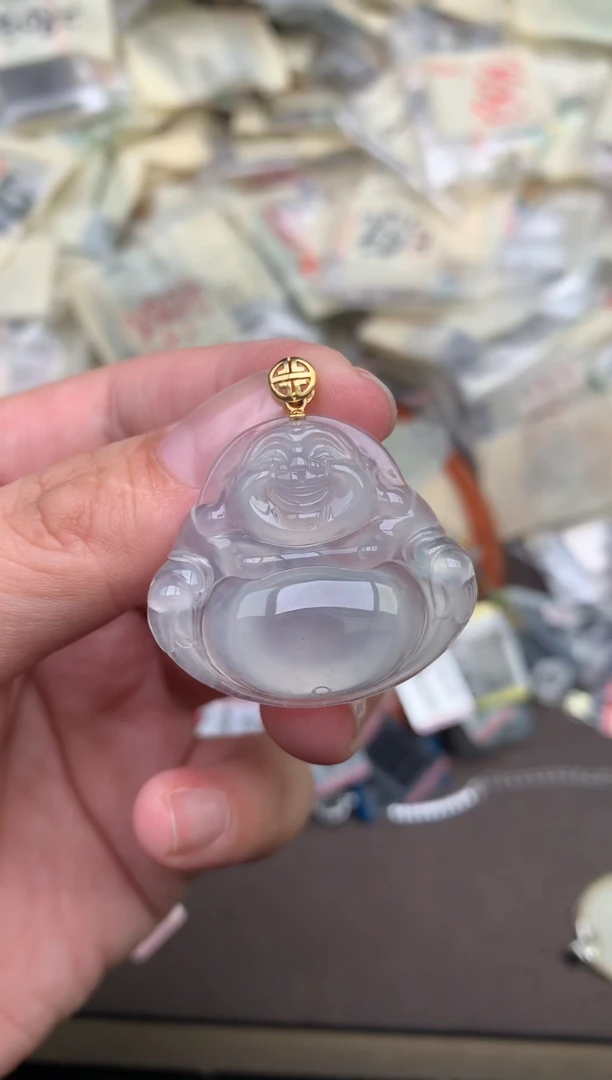 翡翠挂件18K金镶嵌—