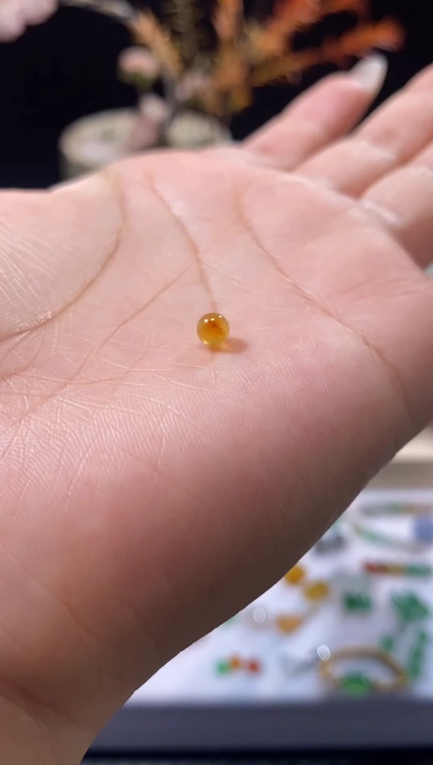 未镶嵌定制翡翠卡4.1珠珠 买断不退换